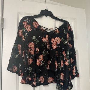 Women’s cropped blouse